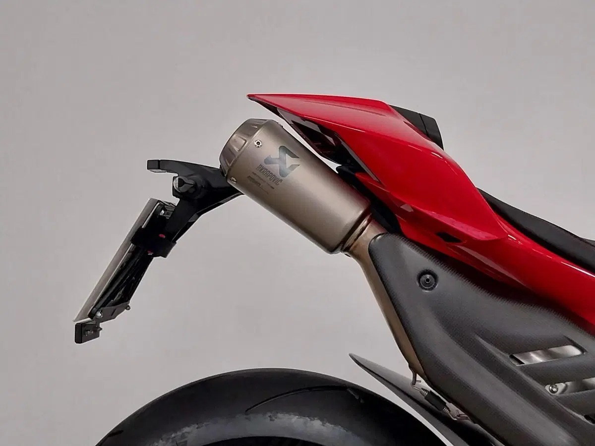 Ducati Streetfighter V4 S (2025 - 26) (6)