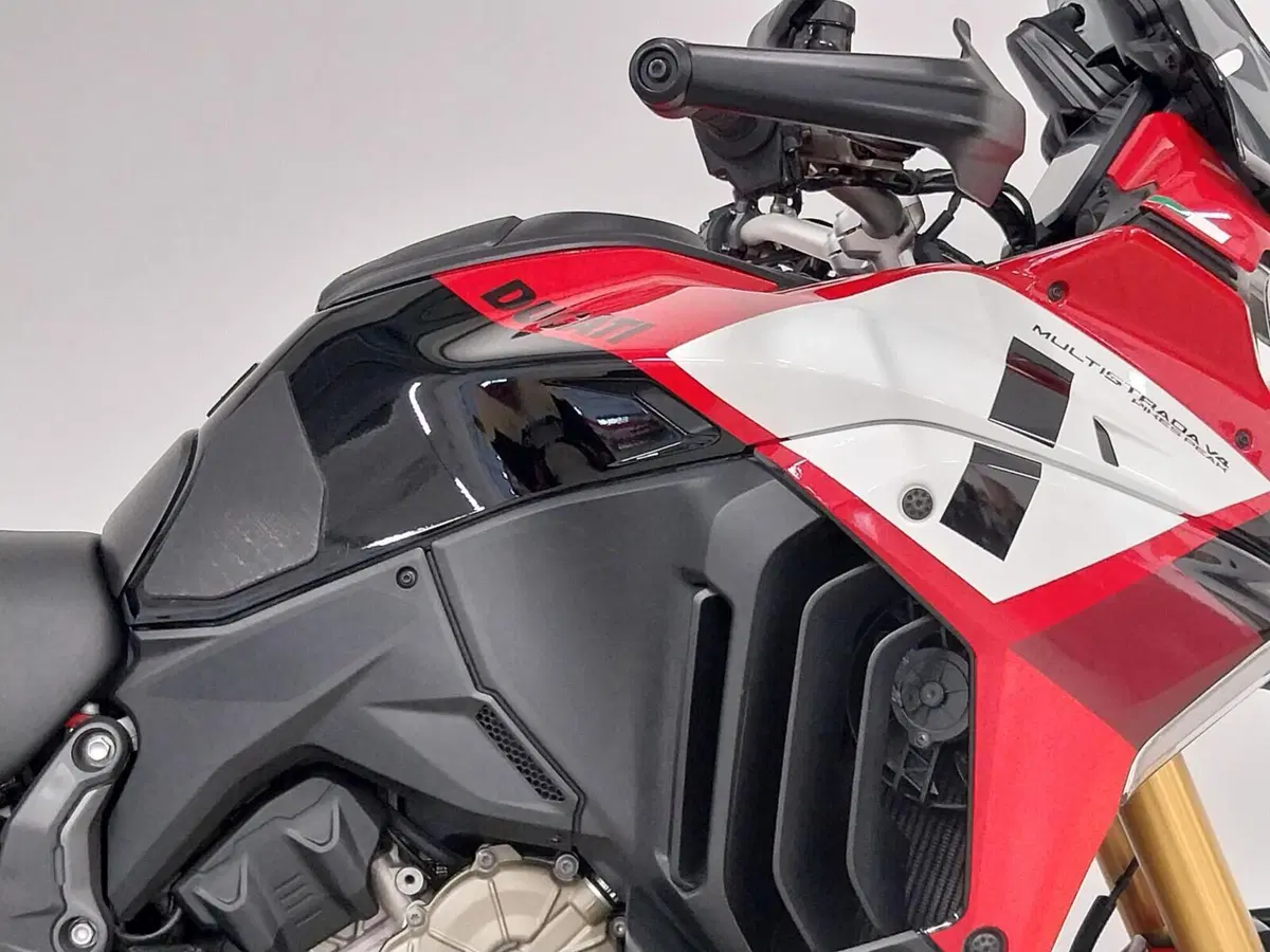 Ducati Multistrada V4 Pikes Peak (2021 - 24) (8)