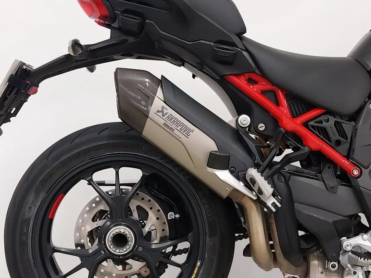 Ducati Multistrada V4 Pikes Peak (2021 - 24) (11)
