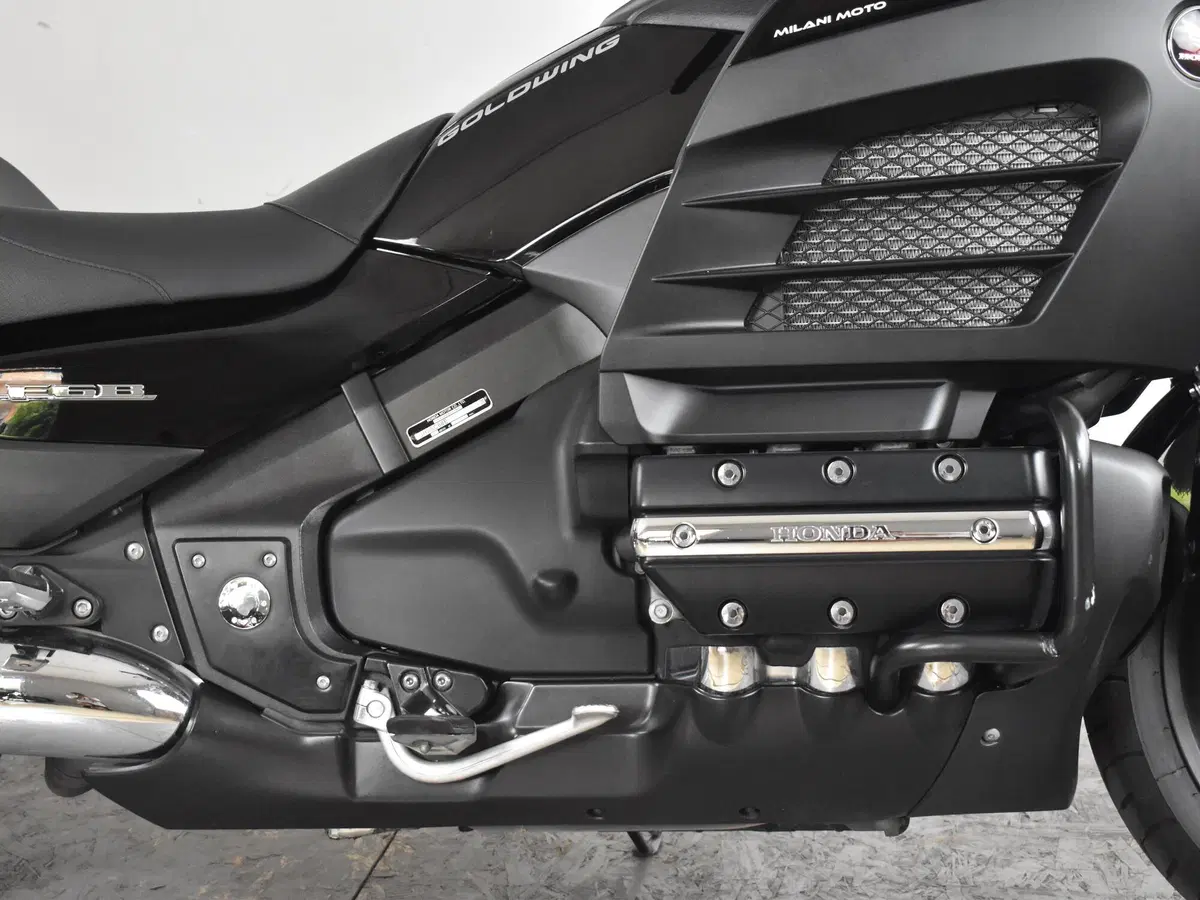 Honda GL 1800 F6B Goldwing Bagger (2012 - 16) (10)