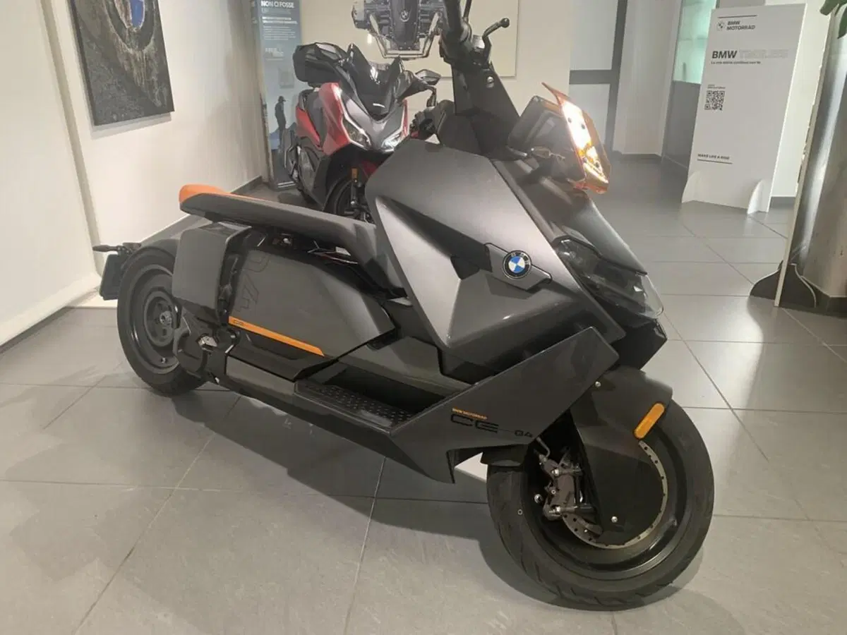 Bmw CE 04 (2021 - 25) (9)