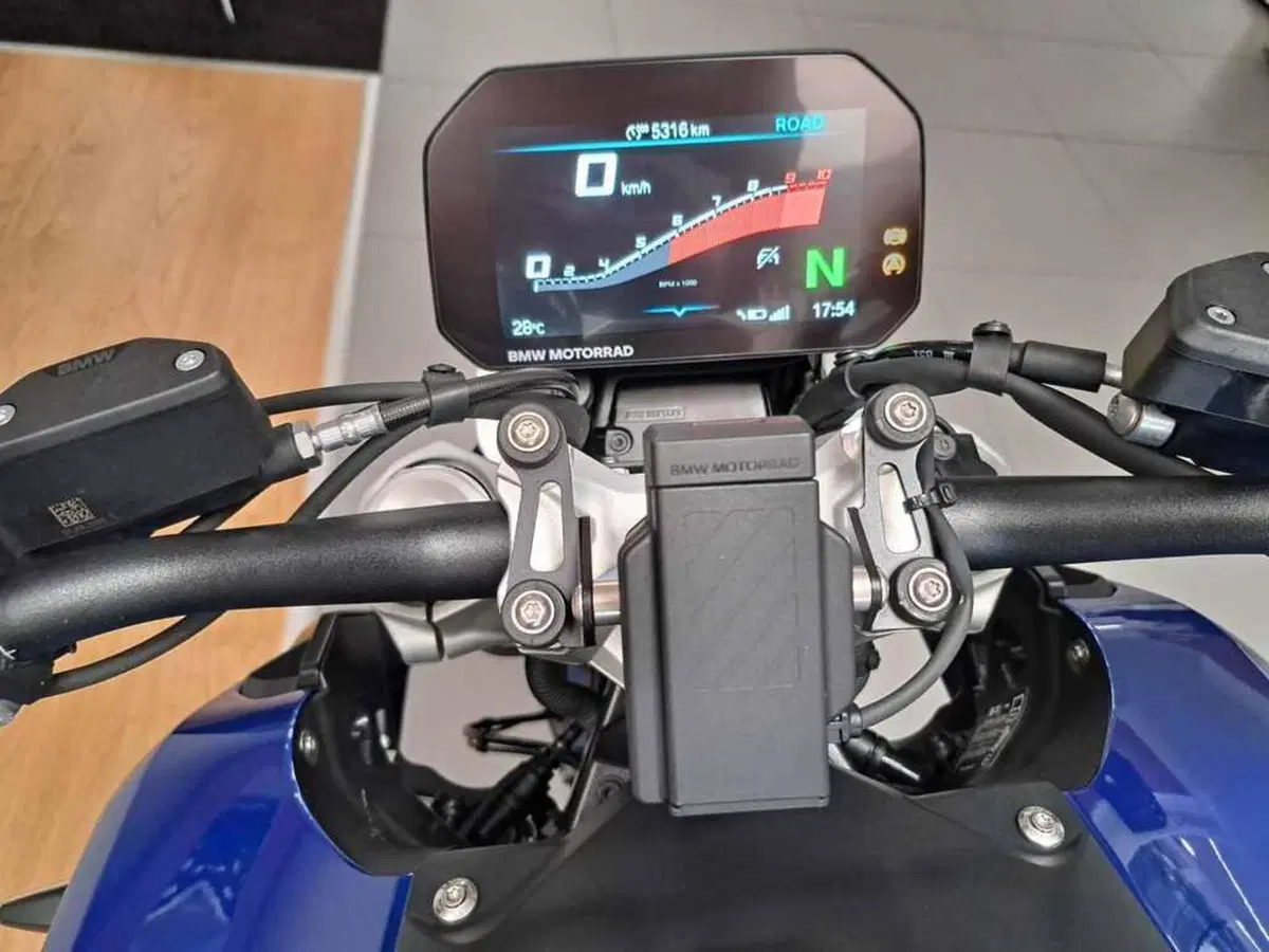 Bmw R 1300 R (2026 - 27) (9)
