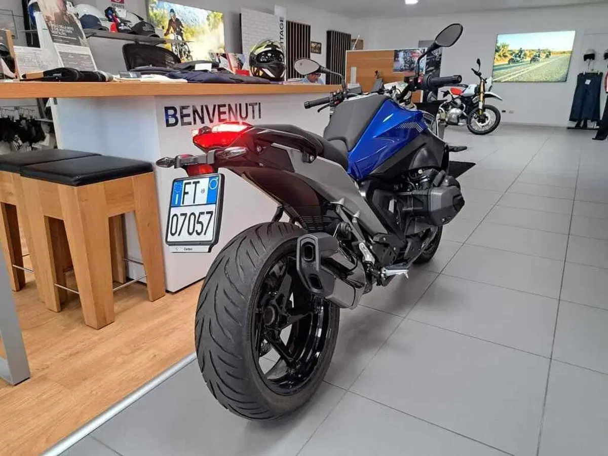 Bmw R 1300 R (2026 - 27) (3)