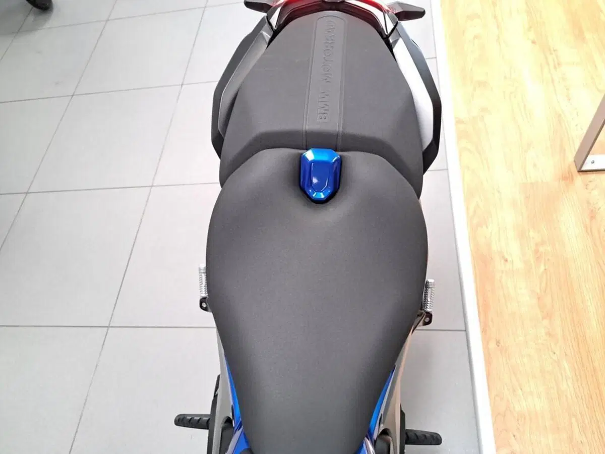 Bmw R 1300 R (2026 - 27) (5)
