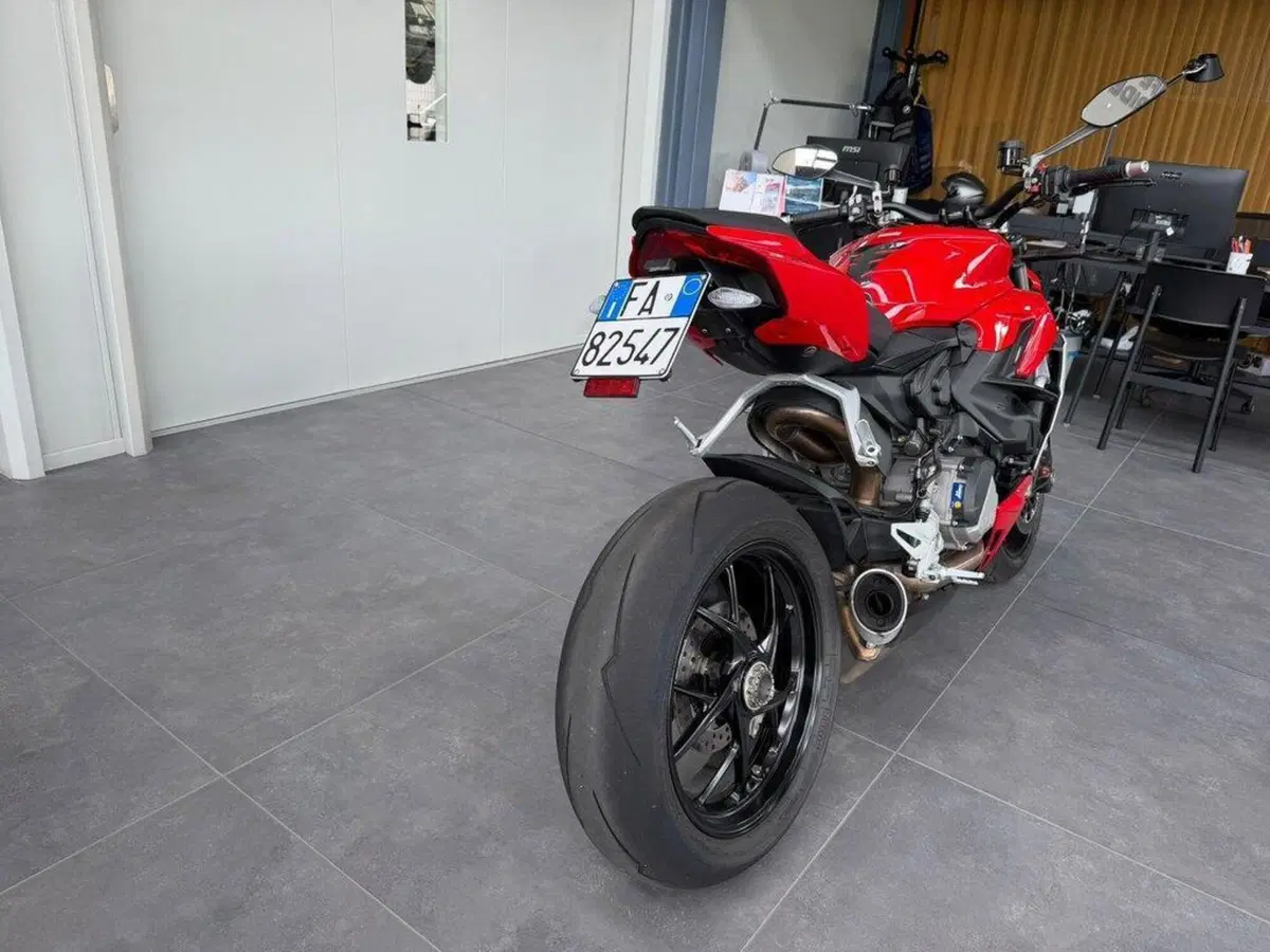 Ducati Streetfighter V2 (2022 - 24) (7)
