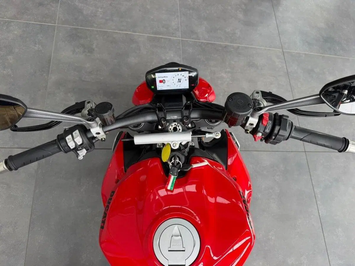 Ducati Streetfighter V2 (2022 - 24) (9)