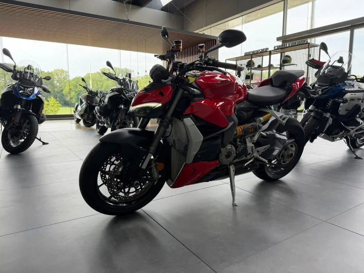 Ducati Streetfighter V2 (2022 - 24) (4)