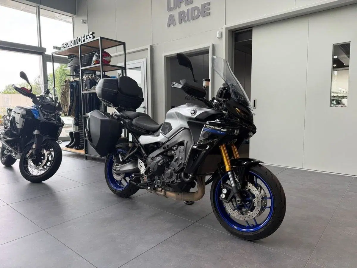 Yamaha MT-09 (2021 - 23) (2)
