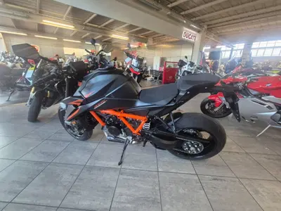 KTM 1390 Super Duke R (2024 - 26) usata