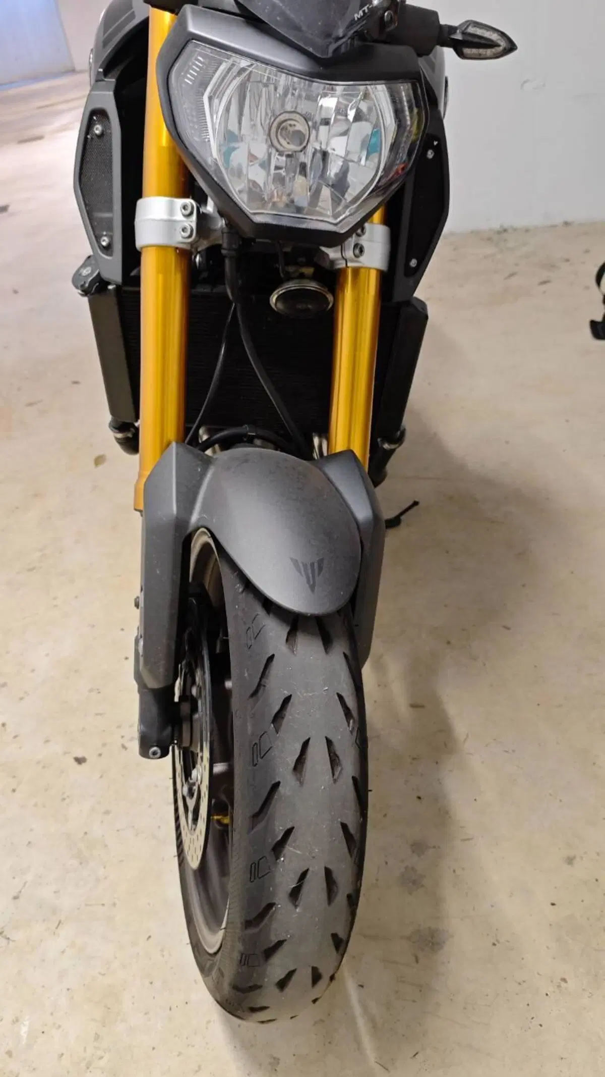 Yamaha MT-09 ABS (2016) (3)