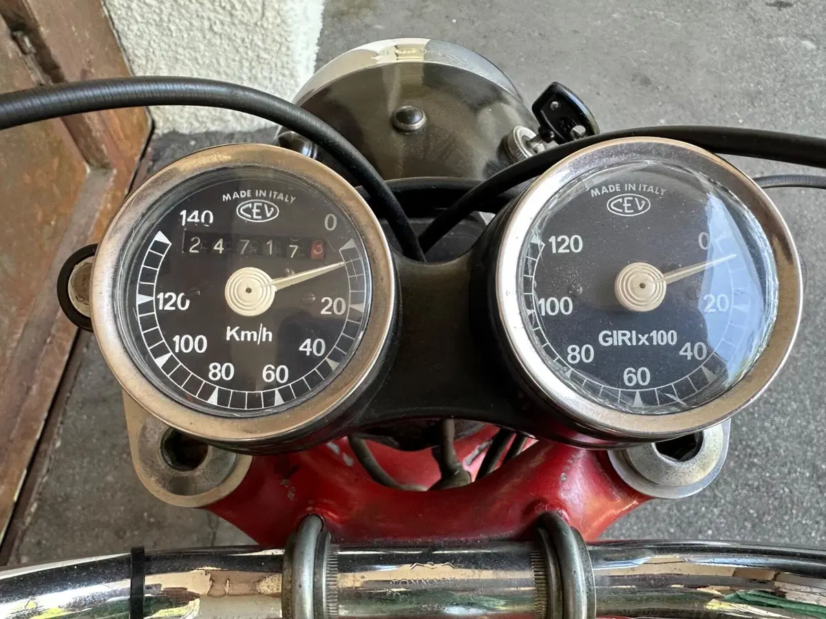 Moto Morini Corsaro 150 (5)