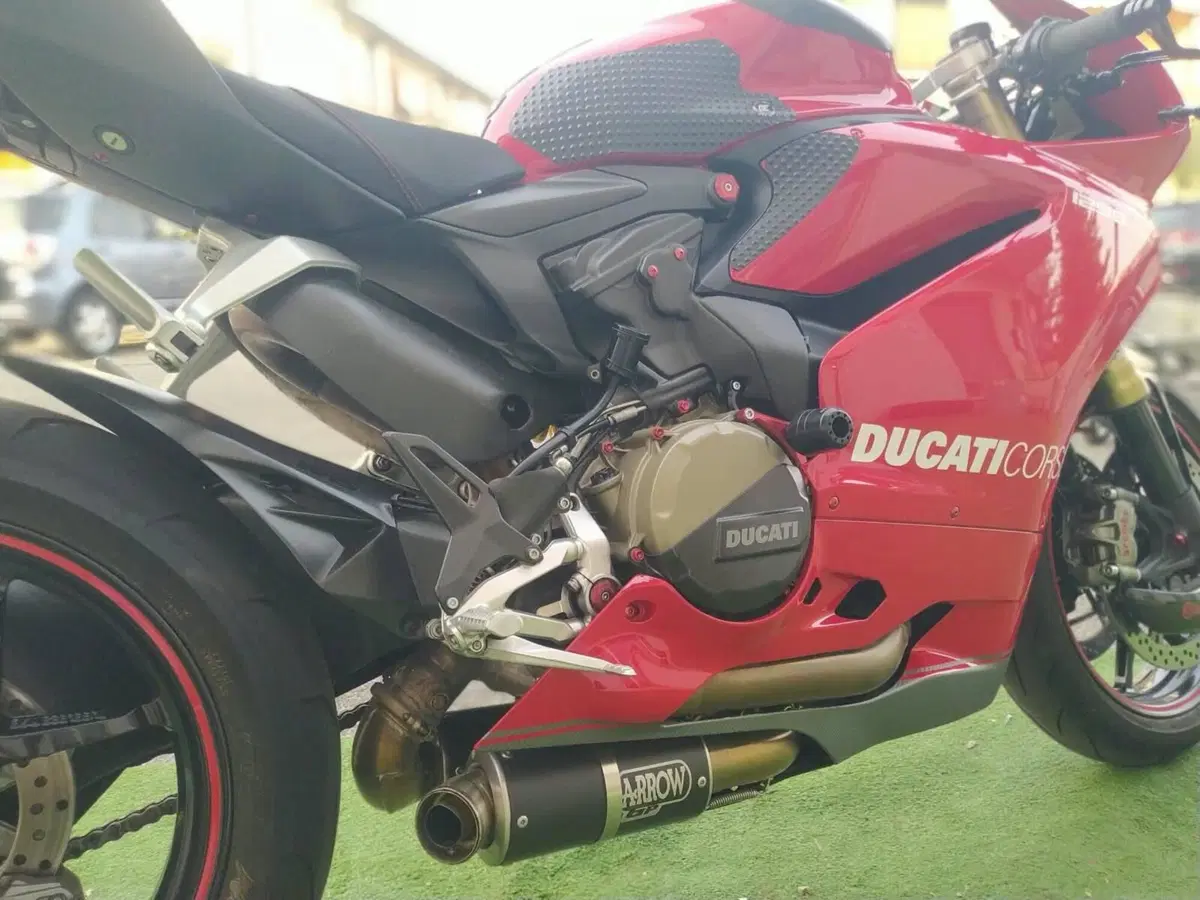 Ducati 1299 Panigale (2015 - 17) (10)