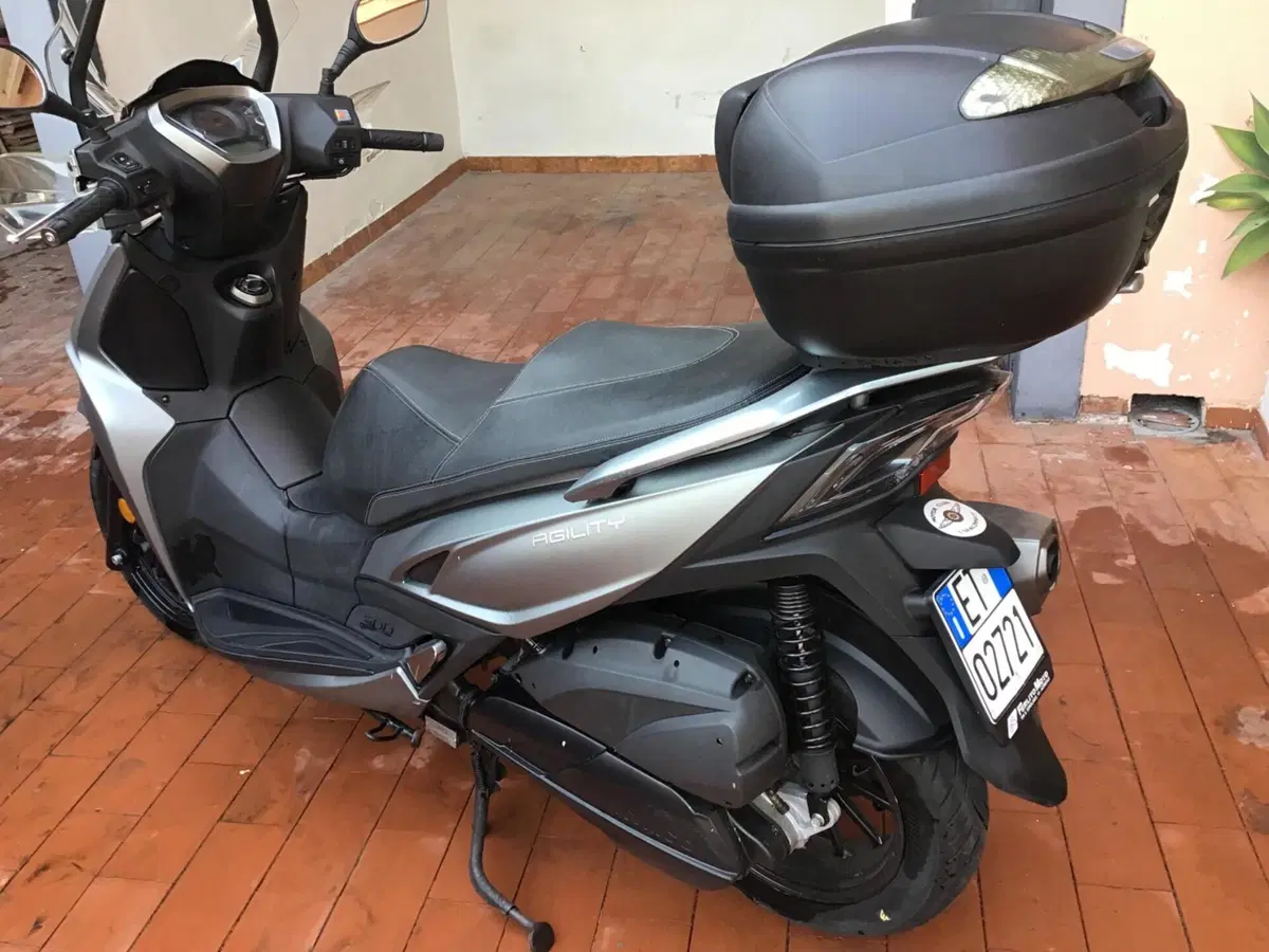 Kymco Agility 300i (2020) (2)