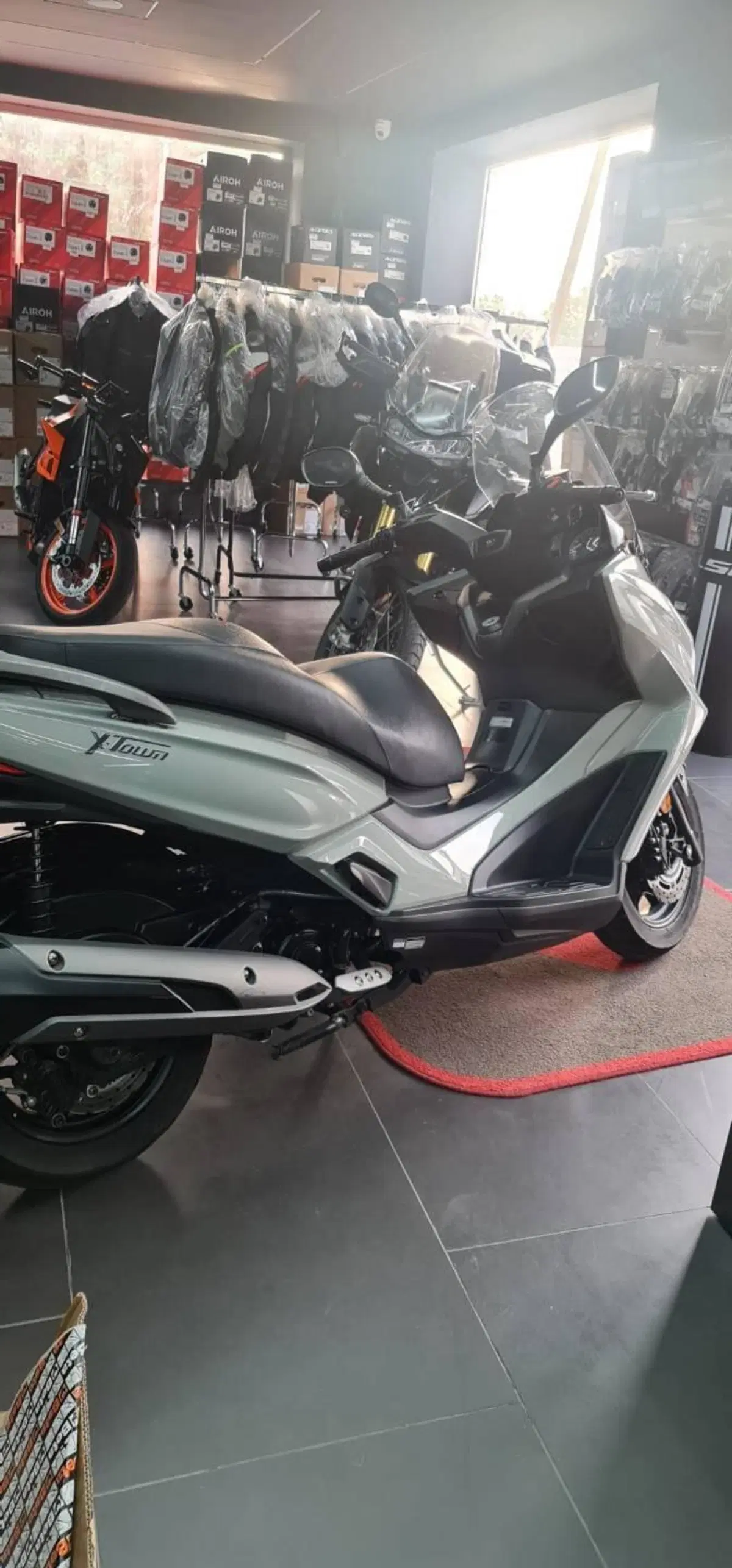 Kymco X-Town 300i (2021 - 24) (4)