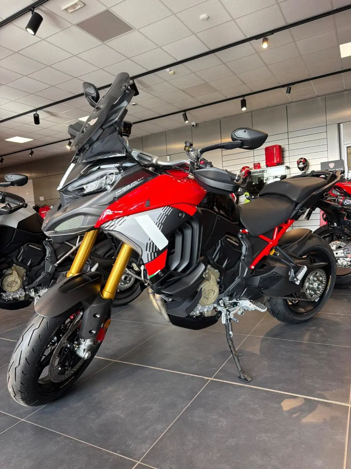 Ducati Multistrada V4 Pikes Peak (2025 - 27) (2)