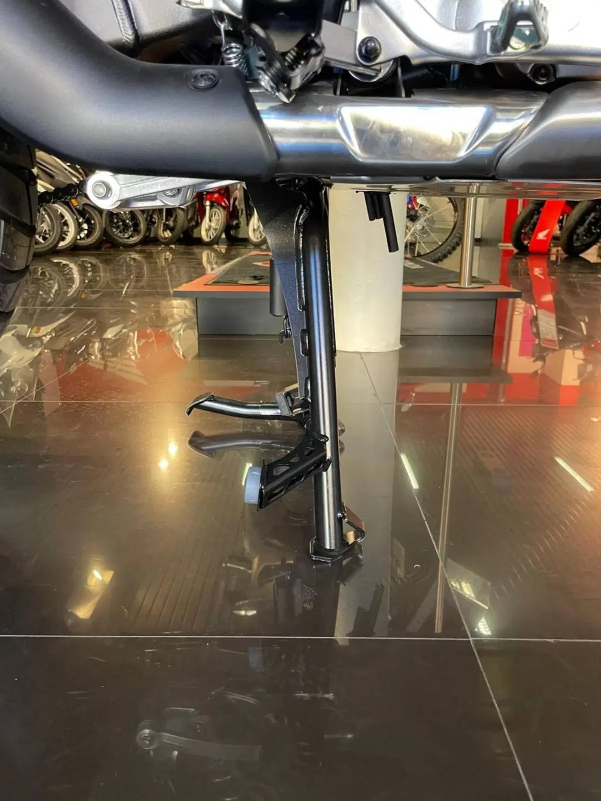 Honda Africa Twin CRF 1100L ES (2024 - 26) (5)