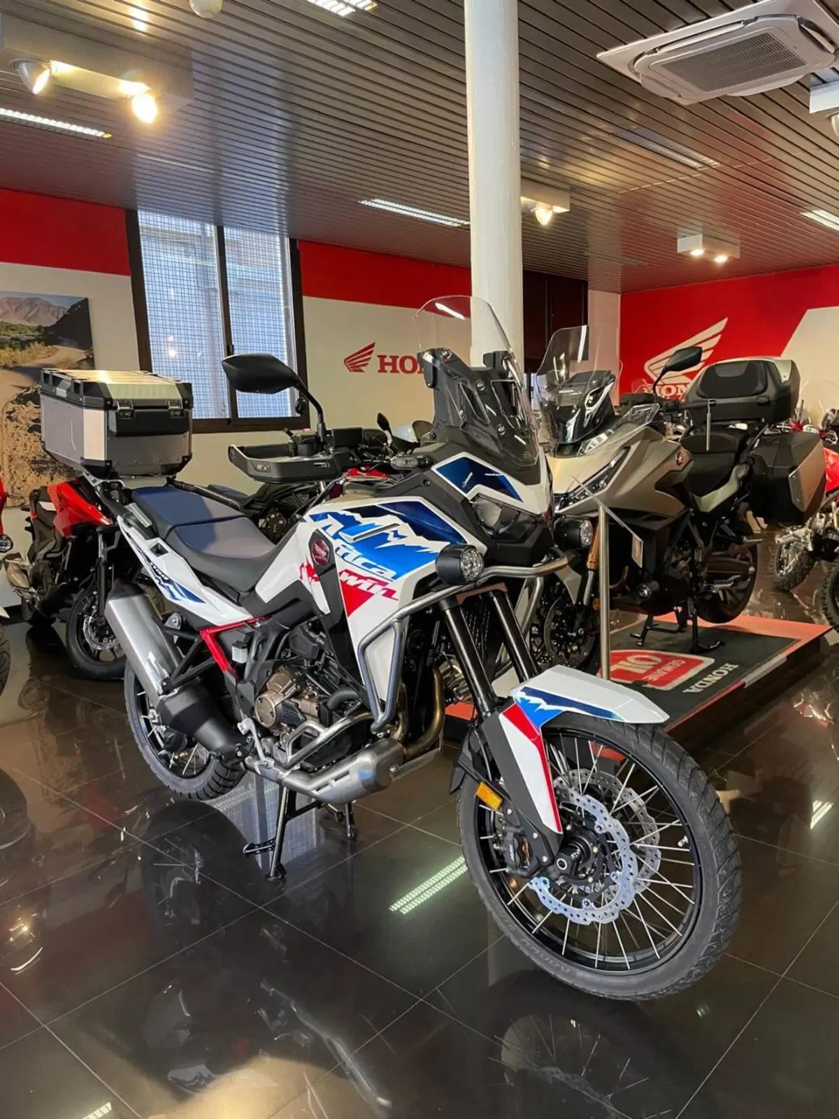 Honda Africa Twin CRF 1100L ES (2024 - 26) (2)