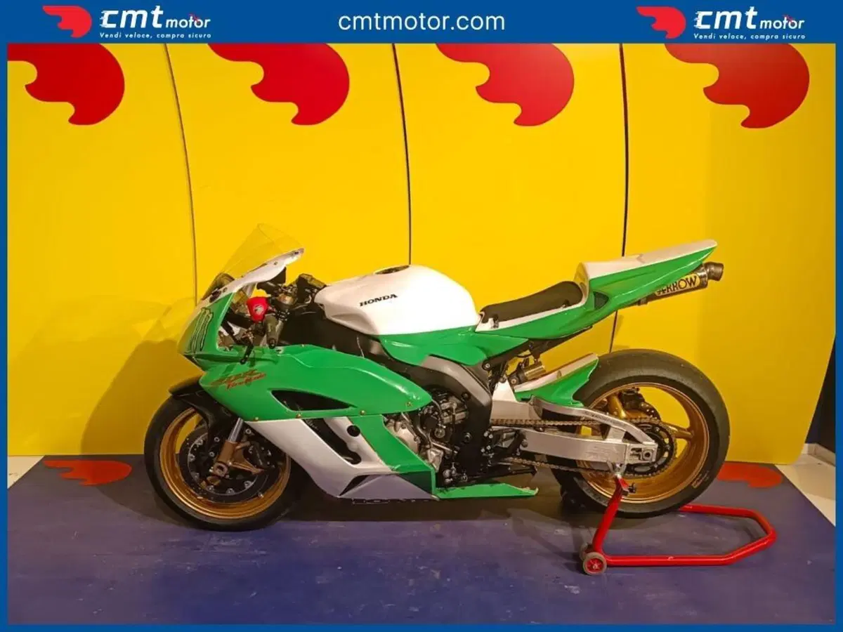 Honda CBR 1000 RR Fireblade (2006 - 07) (3)