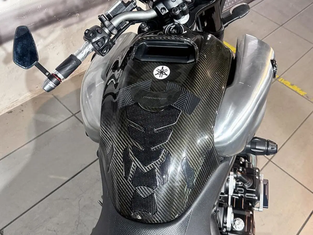 Yamaha VMAX (2008 - 17) (5)
