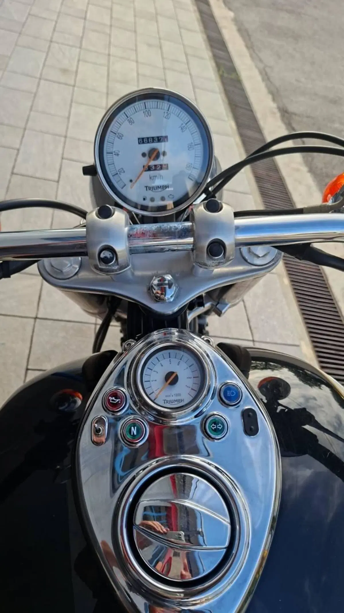 Triumph Speedmaster 865 (2005 - 10) (5)