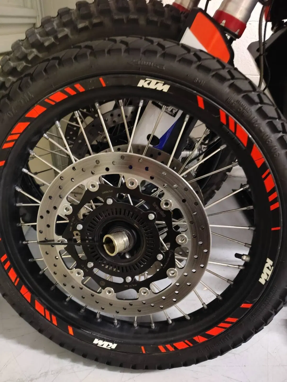 Ruote complete KTM 890 Adventure. (4)