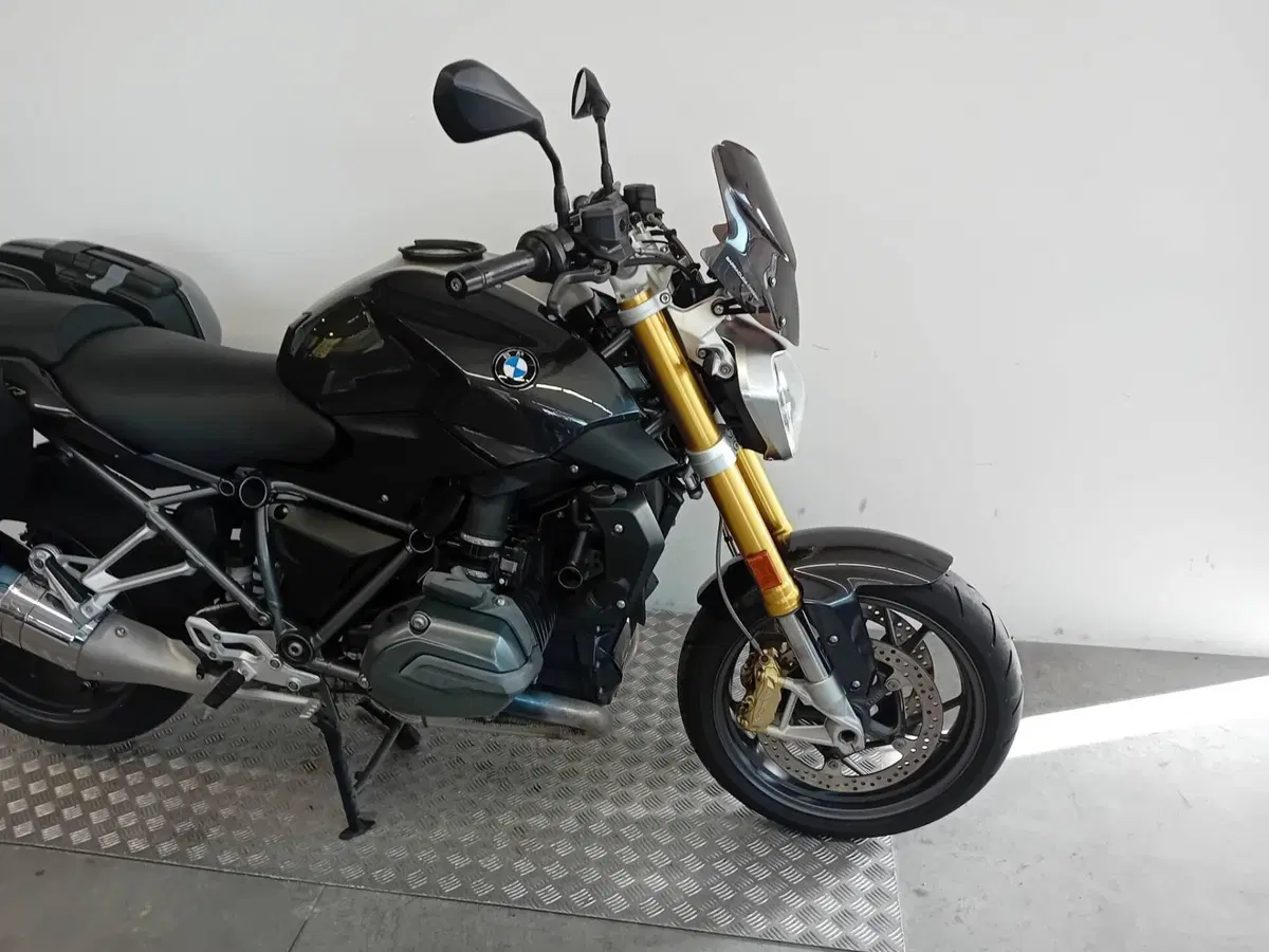 Bmw R 1200 R (2017 - 18) (7)