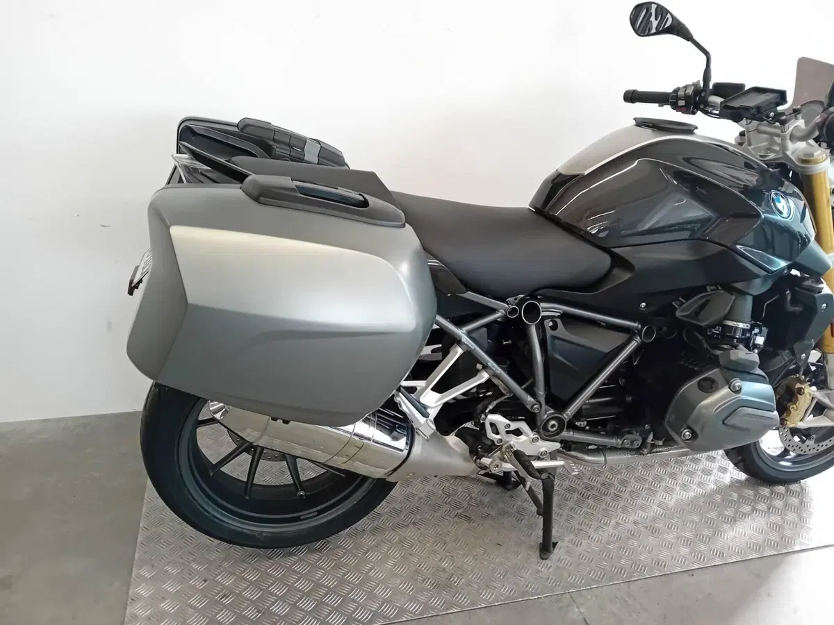 Bmw R 1200 R (2017 - 18) (6)