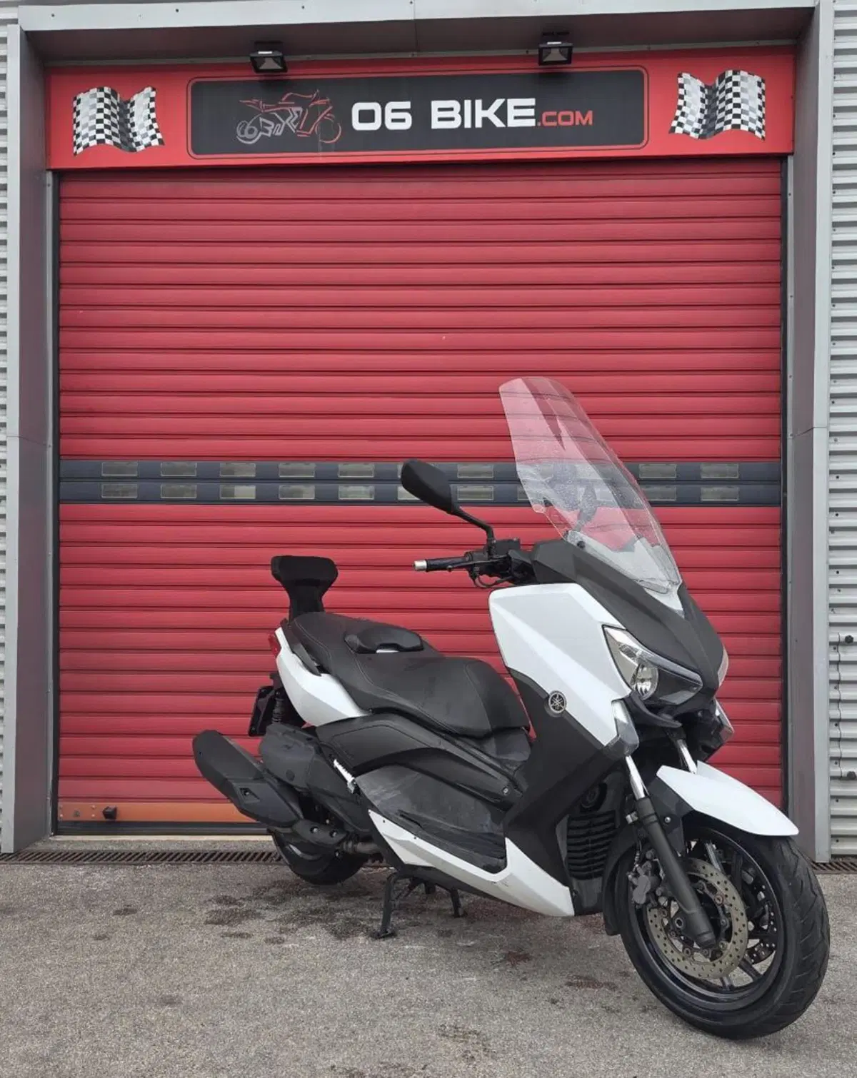 Yamaha X-Max 400 ABS (2013 - 16) (4)