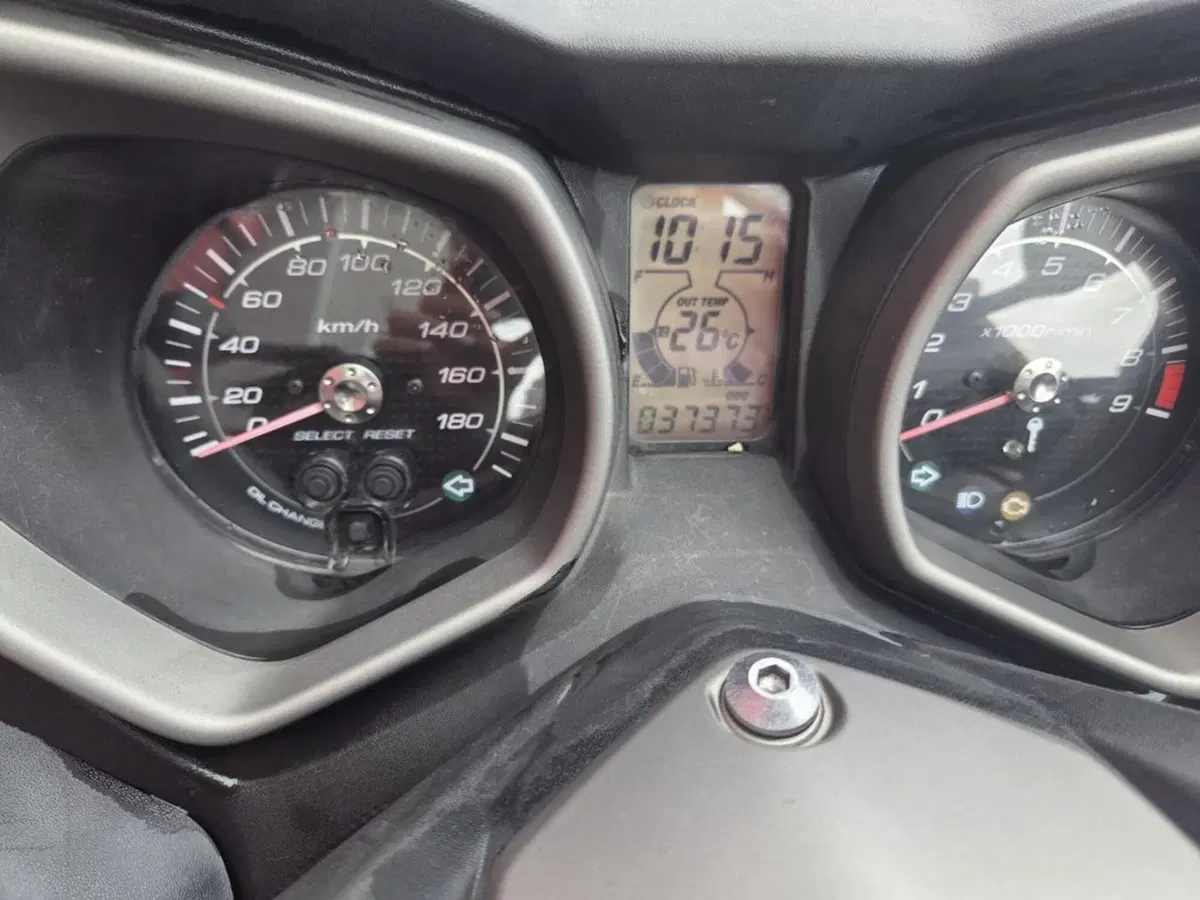 Yamaha X-Max 400 ABS (2013 - 16) (6)