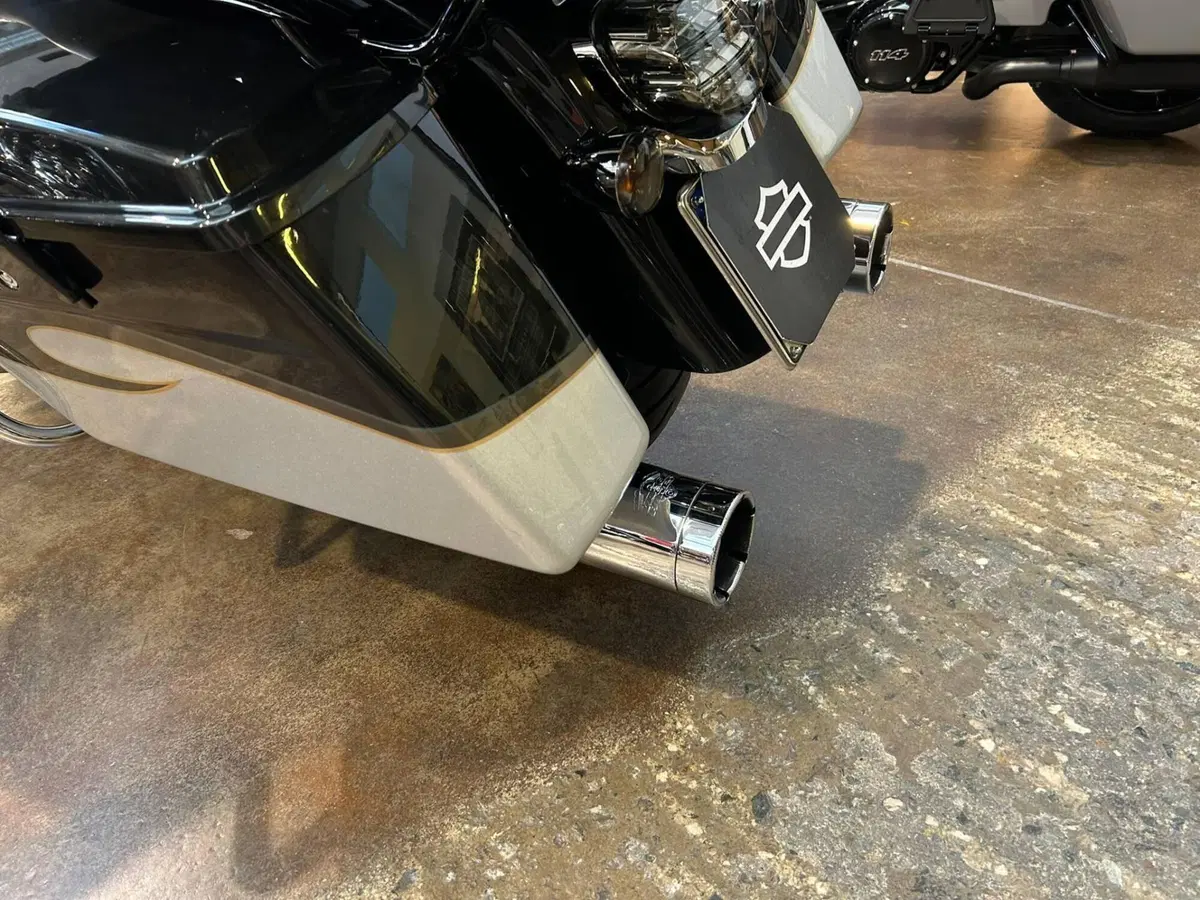 Harley-Davidson 1800 Electra Glide Ultra Classic (2012 - 13) - FLHTCUSE (2)