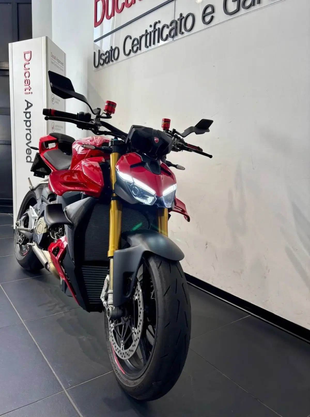 Ducati Streetfighter V4 S (2025 - 26) (3)