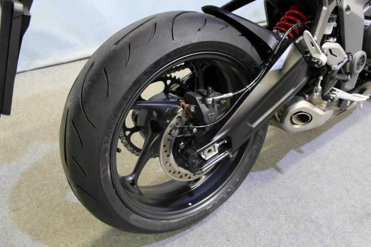 Triumph Daytona 660 (2024 - 26) (4)