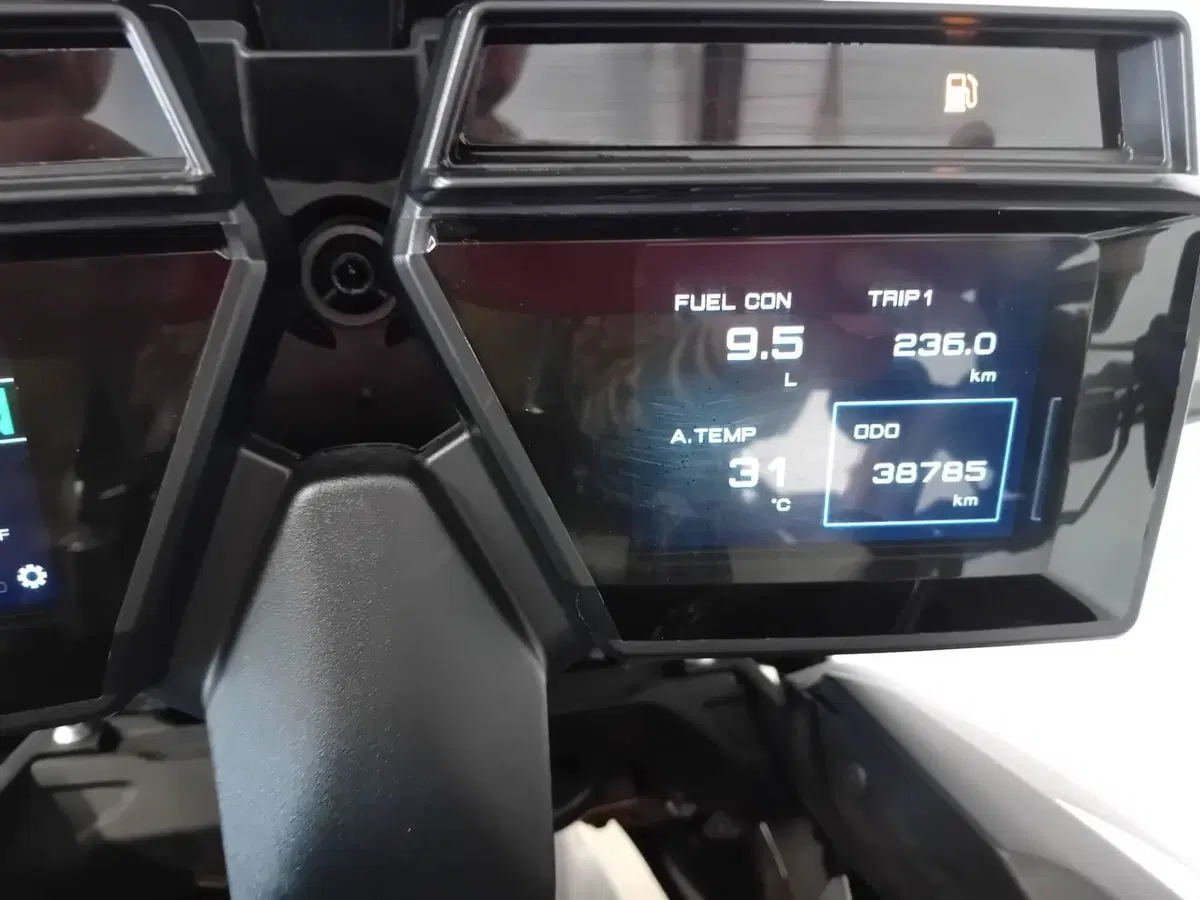 Yamaha Tracer 9 GT (2021 - 24) (3)
