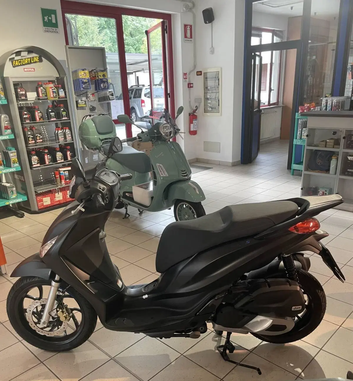 Piaggio Medley 200 S (2025 - 26) (2)
