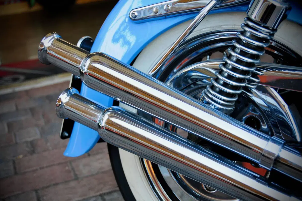 Harley-Davidson 883 Hugger (1994 - 00) - XLH (9)