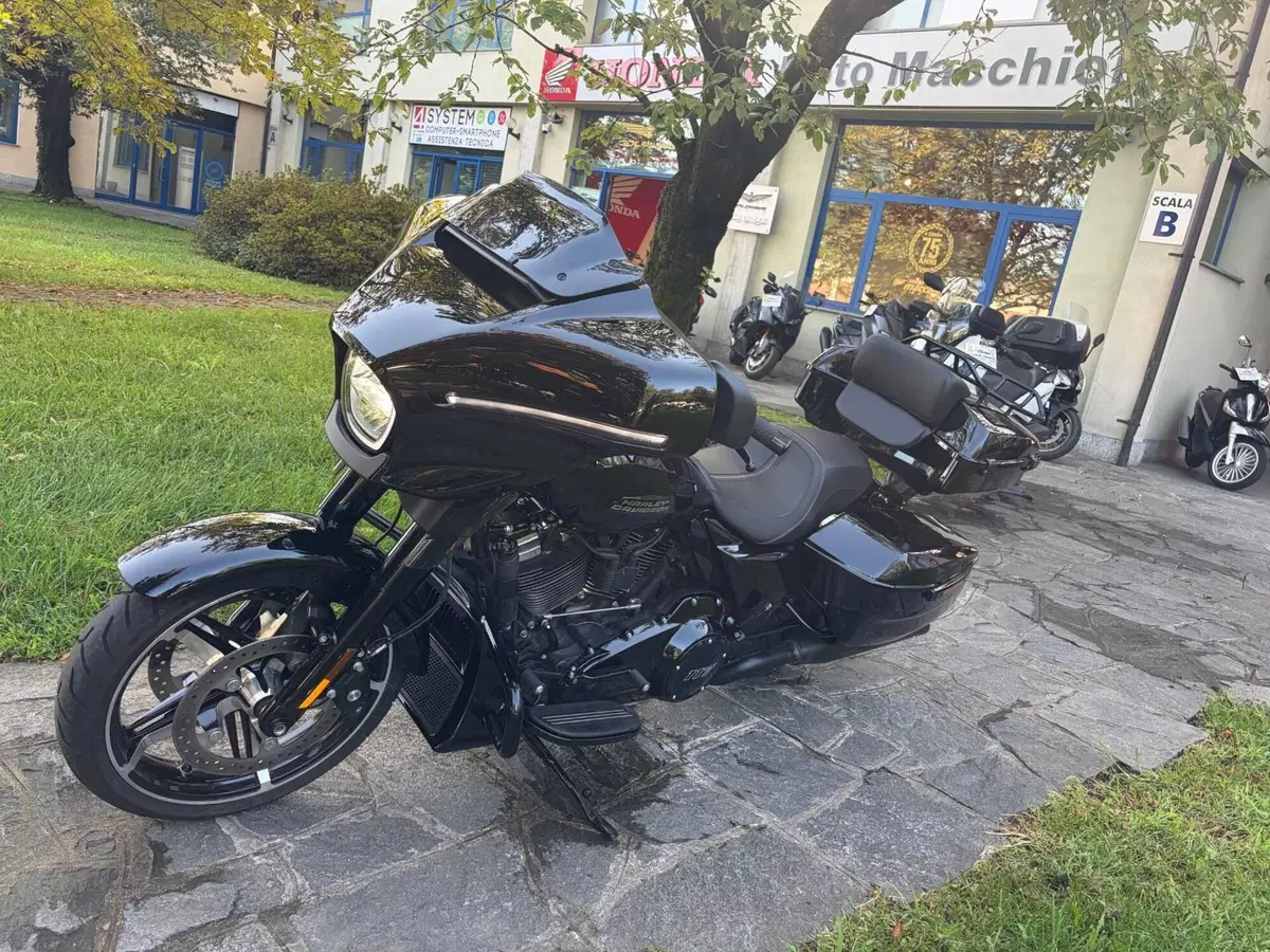 Harley-Davidson Street Glide (2024 - 26) (3)