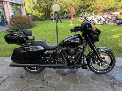 Harley-Davidson Street Glide (2024 - 26) usata