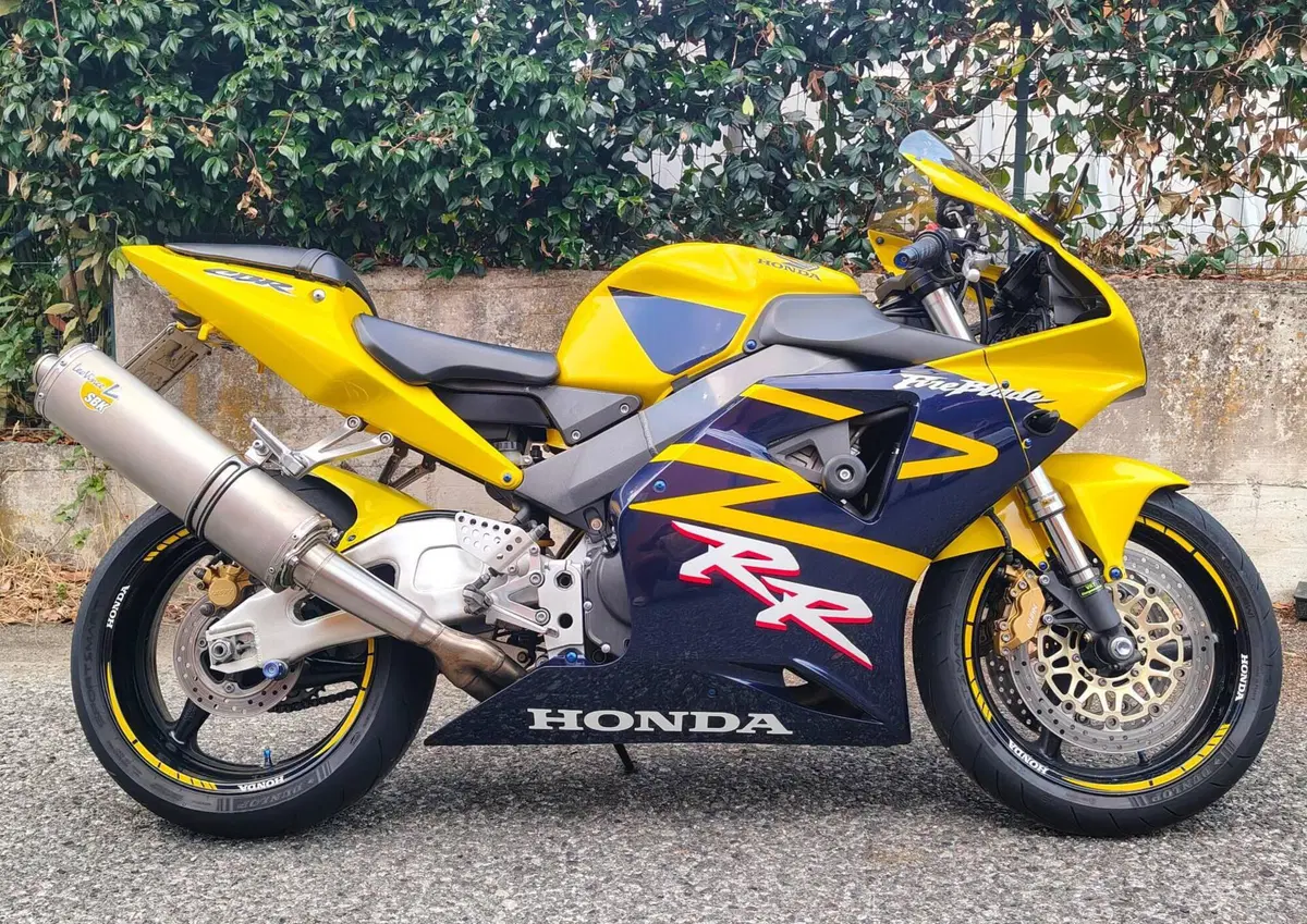 Honda CBR 900 RR Fireblade (954) (4)