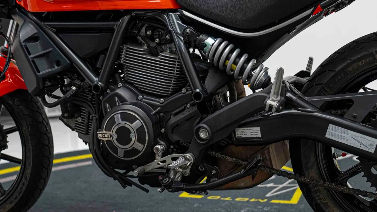 Ducati Scrambler 400 Sixty 2 (2016 - 21) (18)