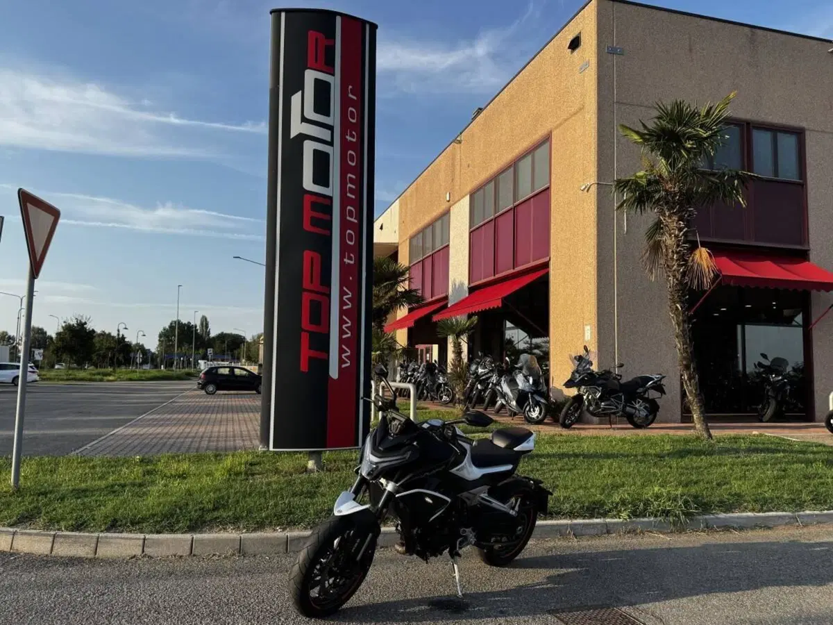 CFMOTO 800NK Sport (2023 - 26) (3)