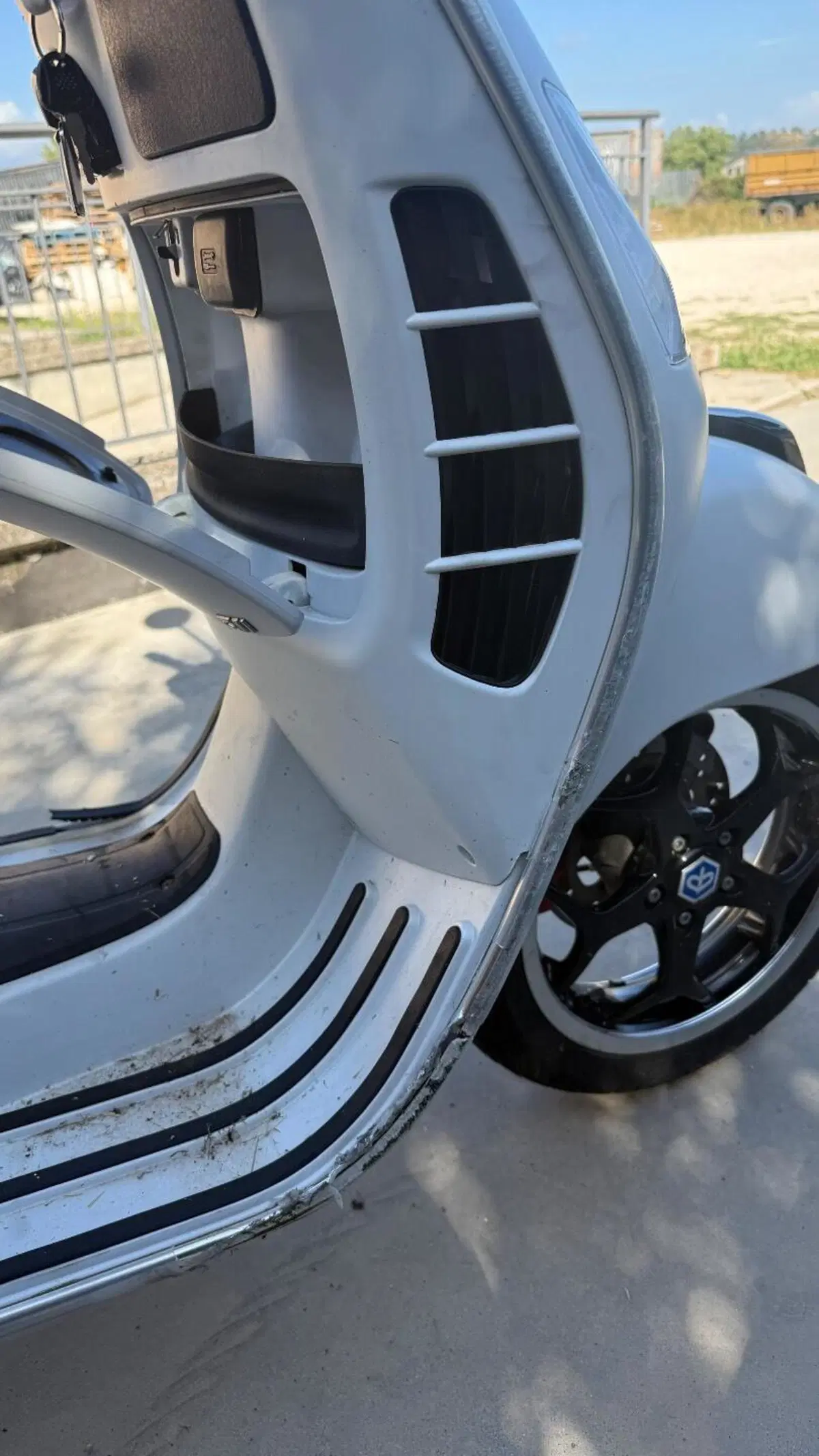 Vespa Granturismo 200 L (8)