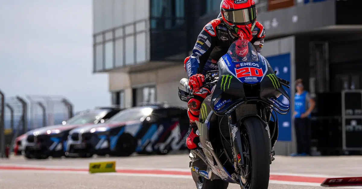 MotoGP 2026. GP di Spagna ad Aragon. Fabio Quartararo e la fumata bianca della sua Yamaha M1: "Avevo un albero di Natale sul cruscotto, ho fatto il collaudatore. Sapevo che il motore prima o poi sarebbe esploso"
