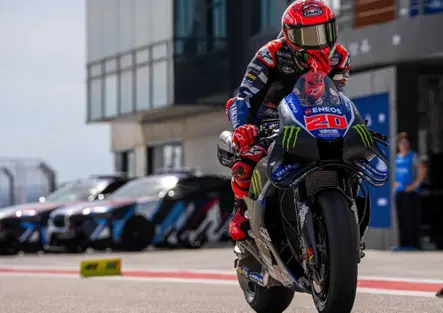 Fabio Quartararo e la fumata bianca della sua Yamaha M1: Avevo un albero di Natale sul cruscotto, ho fatto il collaudatore. Sapevo che il motore prima o poi sarebbe esploso