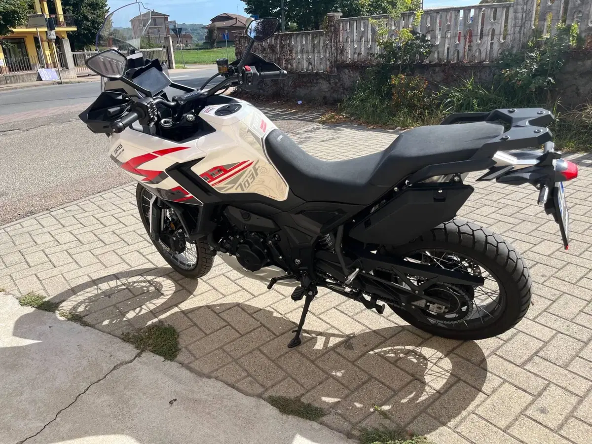 Zontes ZT703-F (2025 - 26) (4)