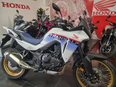 Honda Transalp XL750 (2025) nuova