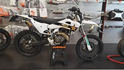 Husqvarna FE 450 (2023) usata
