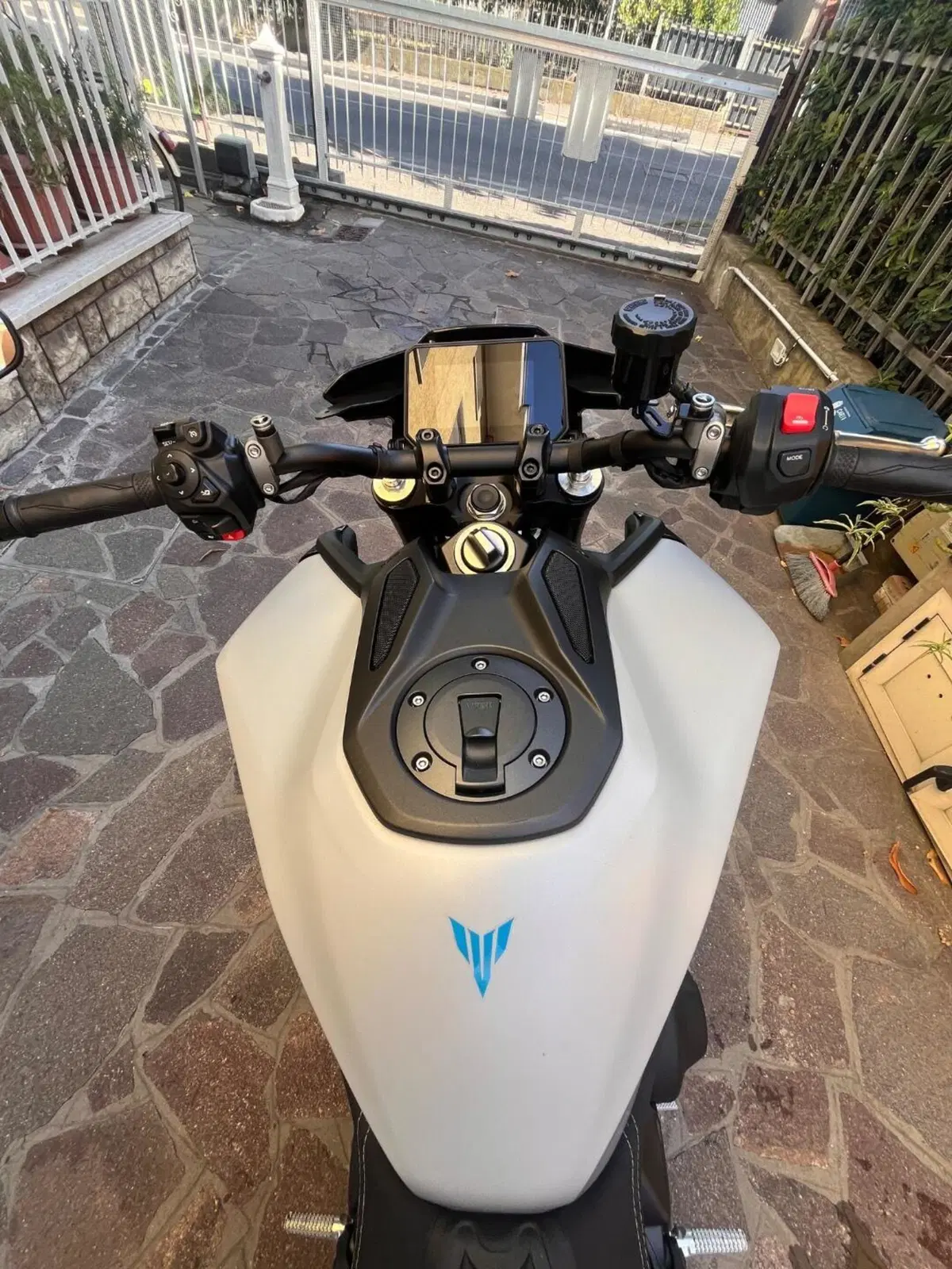 Yamaha MT-09 Y-AMT (2024 - 26) (4)