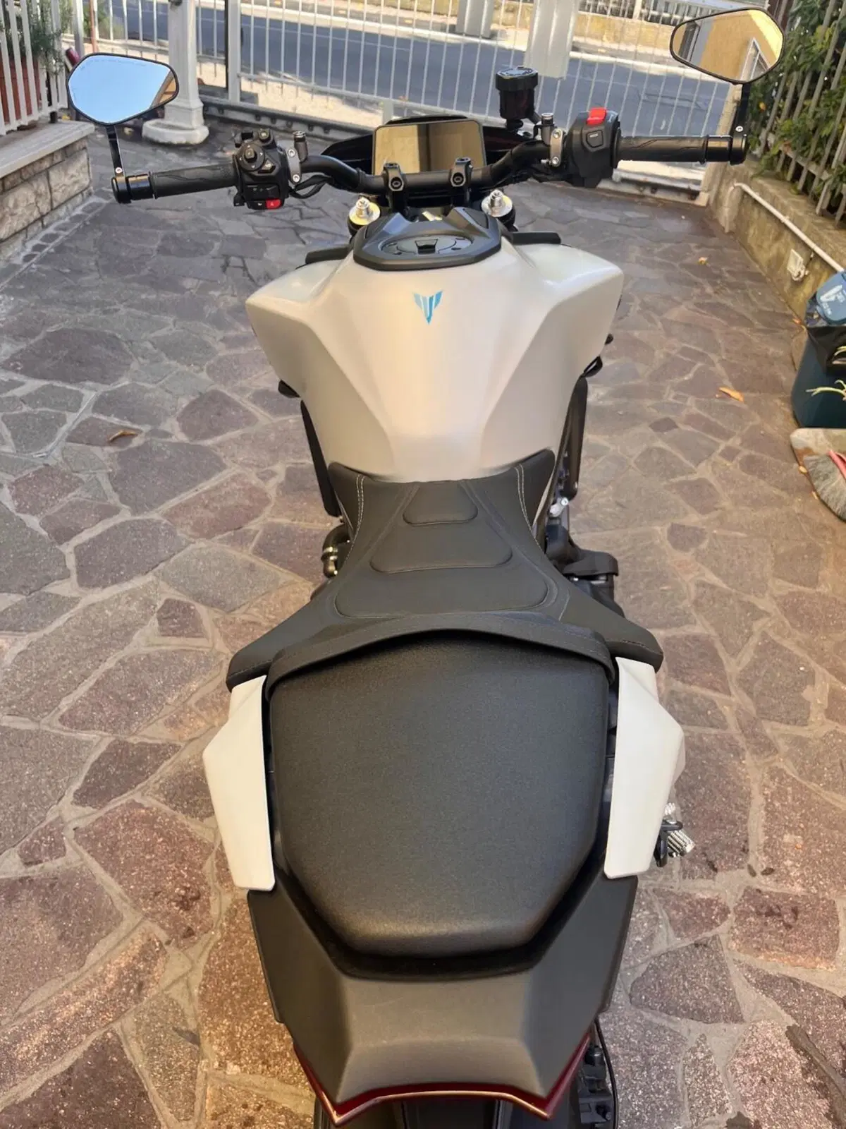 Yamaha MT-09 Y-AMT (2024 - 26) (8)