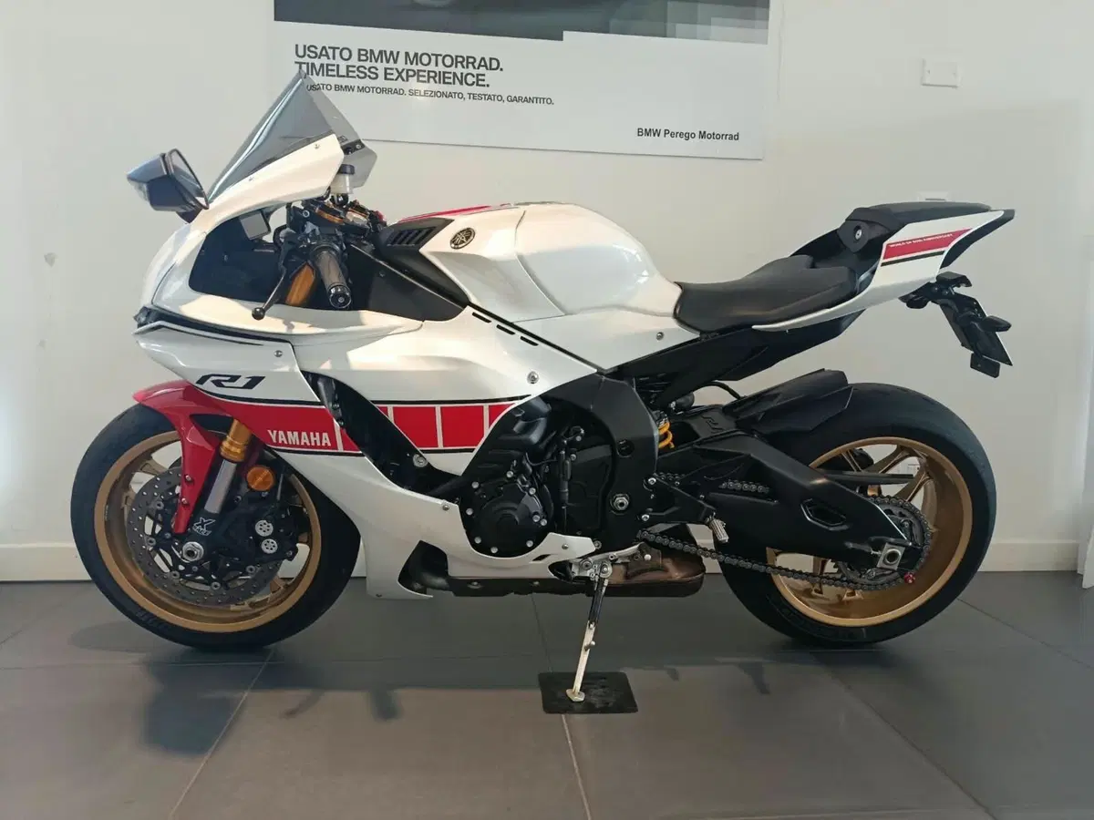 Yamaha YZF R1 World GP 60th Anniversary (2022 - 23) (6)