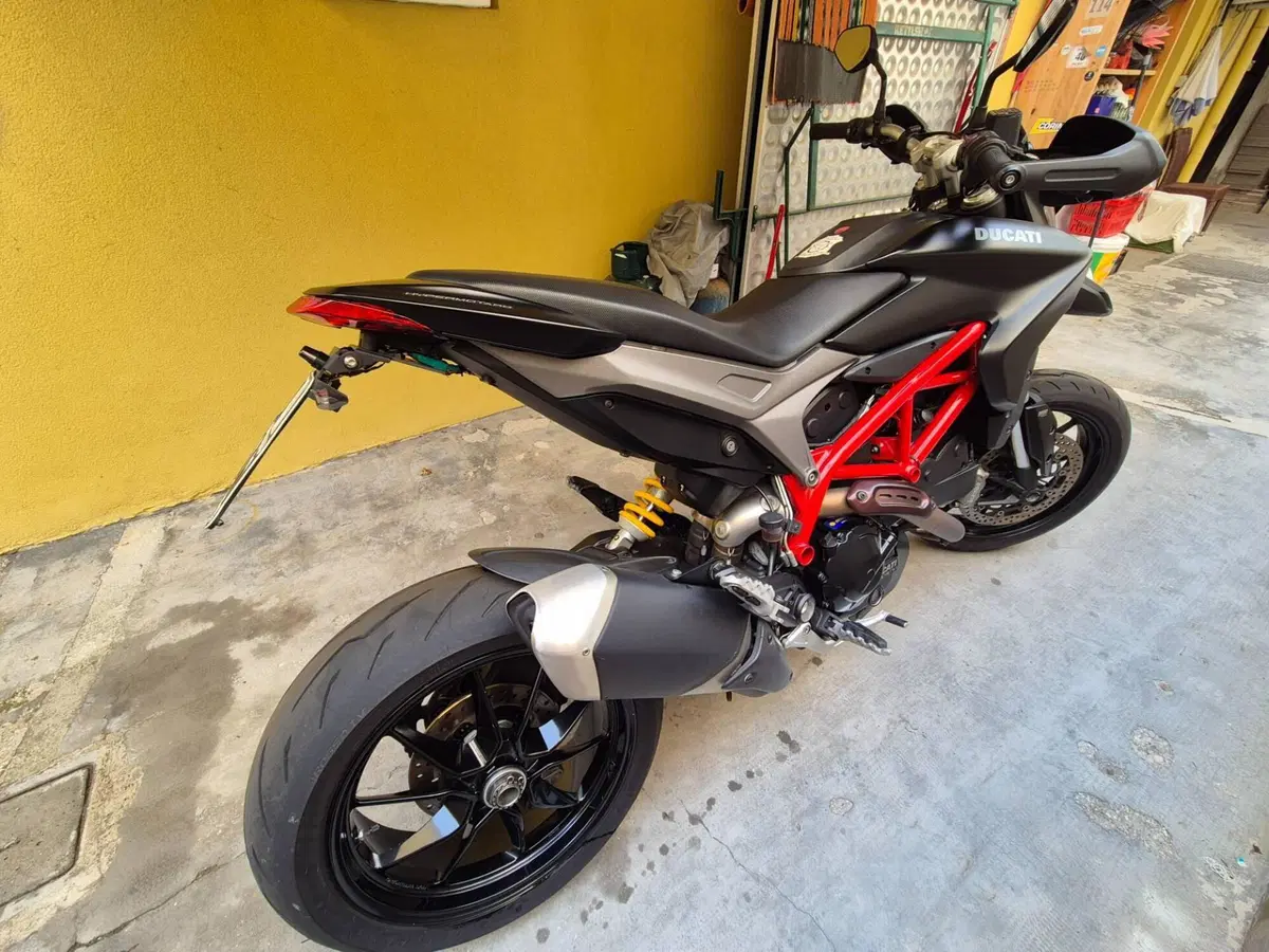 Ducati Hypermotard 821 (2013 - 15) (6)